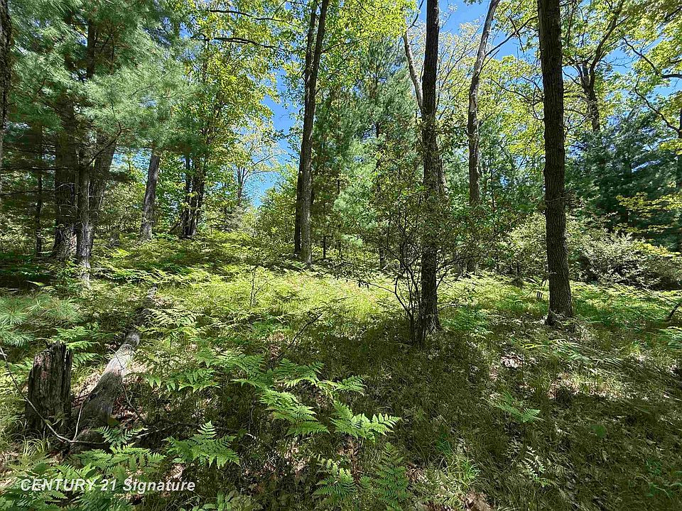 1st image of 981 E Cranberry Lake Rd