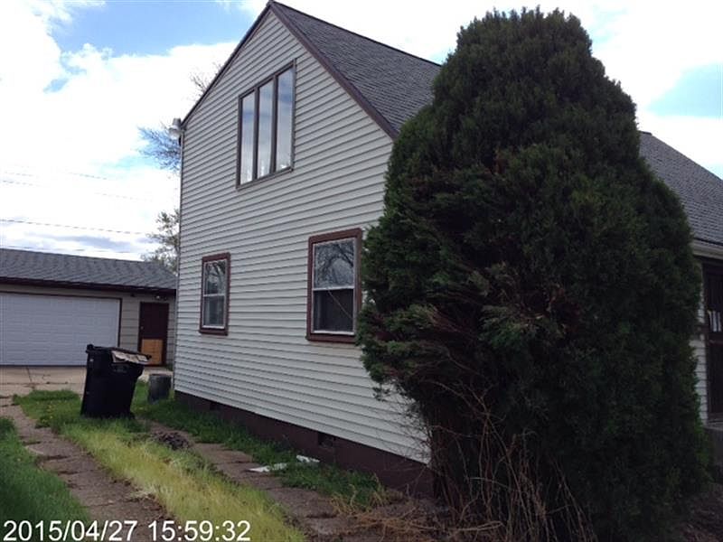2nd image of 4330 Meadow Ln