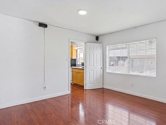4th image of 228 S Ynez Ave