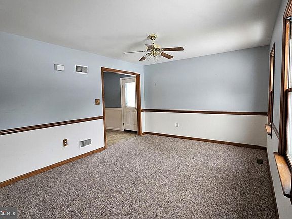 5th image of 725 Laurel View Dr