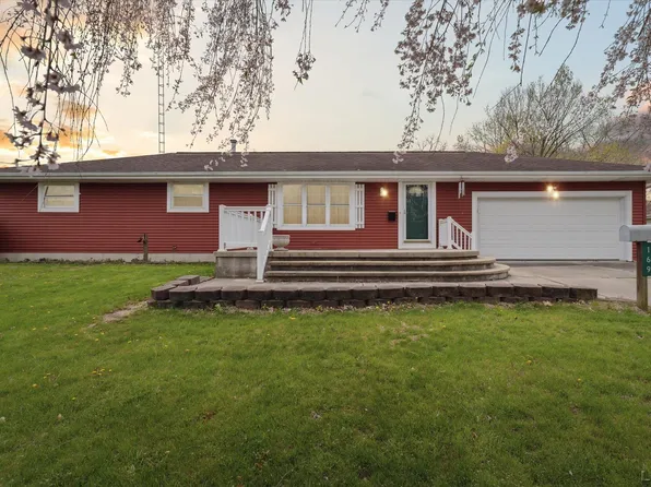 169 Lincoln St, Hudson, MI 49247