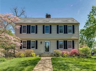 11 Setalcott Pl, Setauket, NY 11733