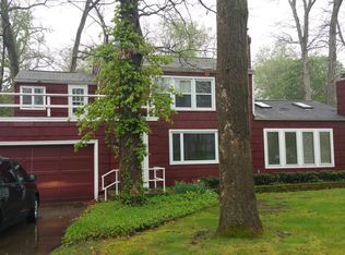 1720 Scottswood Dr, South Bend, IN 46617