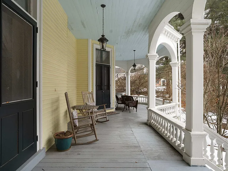 45 Ayrault St #5 — Photo 22