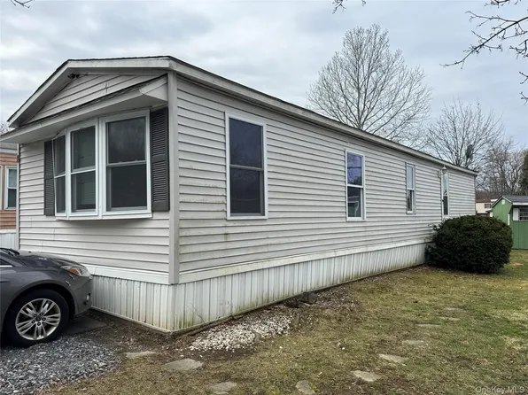 621 SHEAFE Road LOT 8, Poughkeepsie, NY 12601