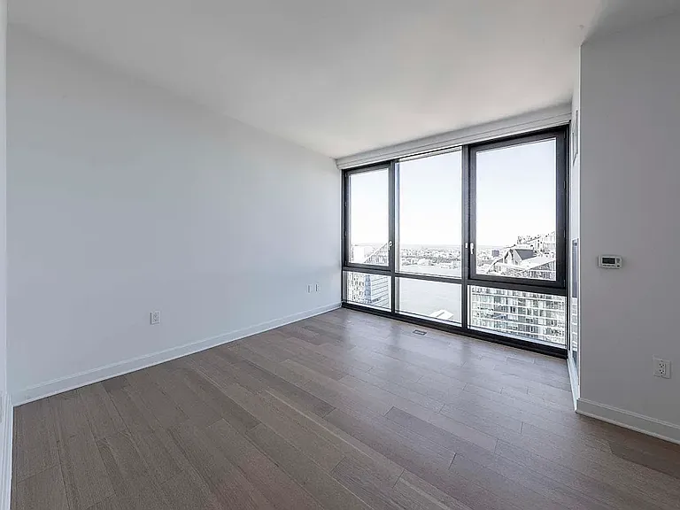 21 W End Ave #3302 — Photo 38