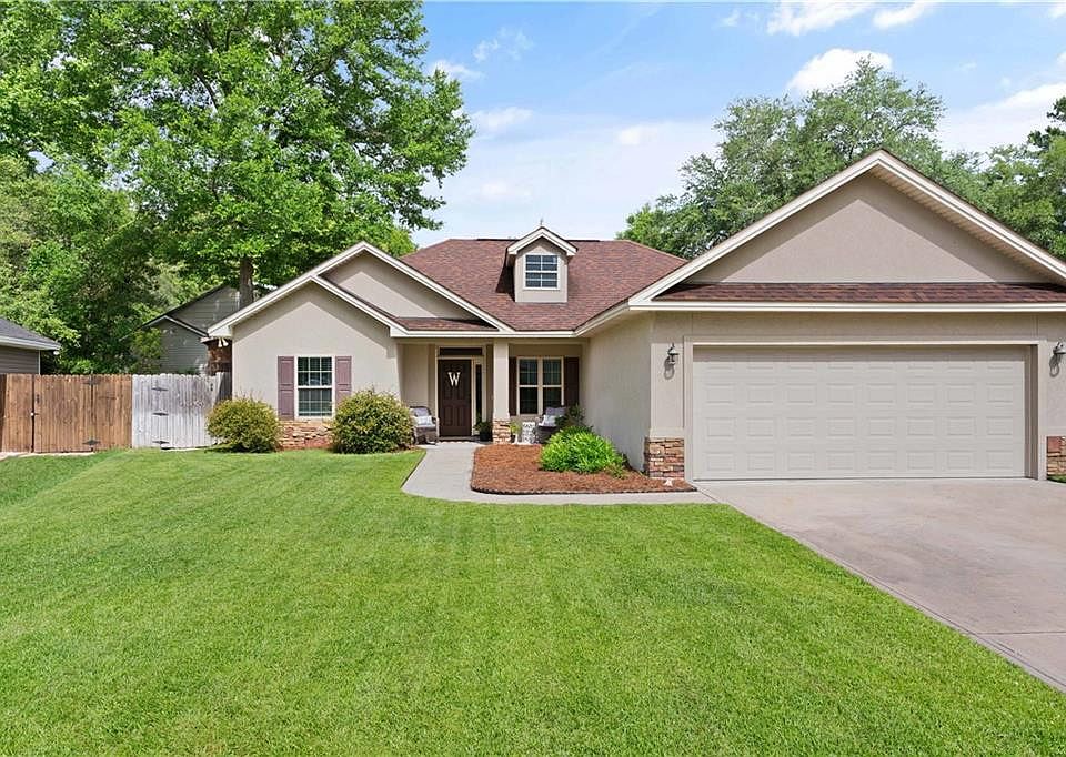 1st image of 143 Satilla Sands Dr