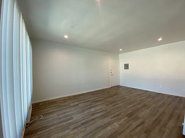 1837 N Gramercy Place — Photo 2