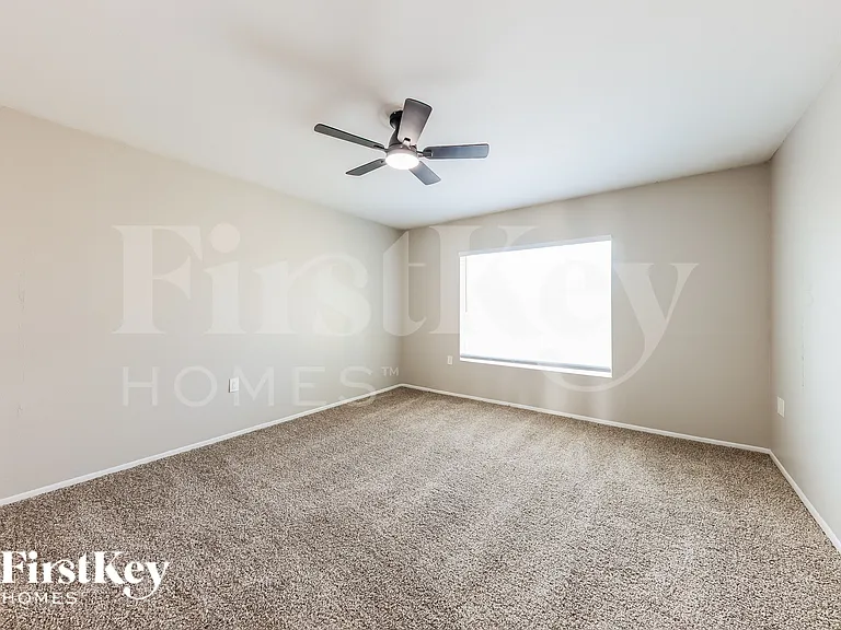 4826 W Paradise Ln — Photo 7