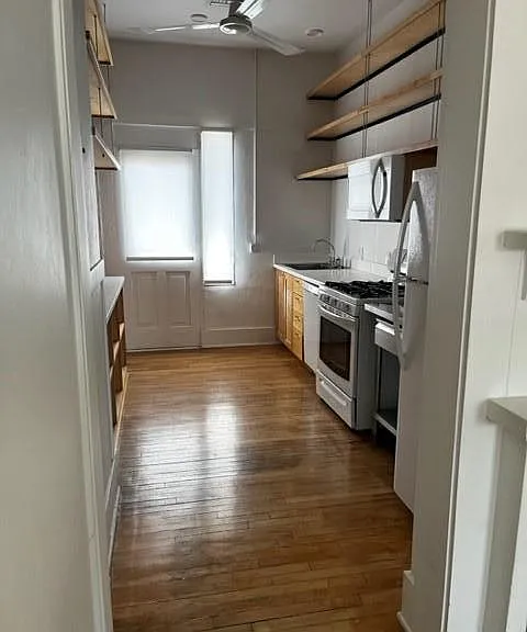 40 E 14th St #8 — Photo 5