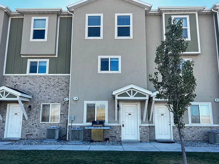 67 E 700 N — Photo 1