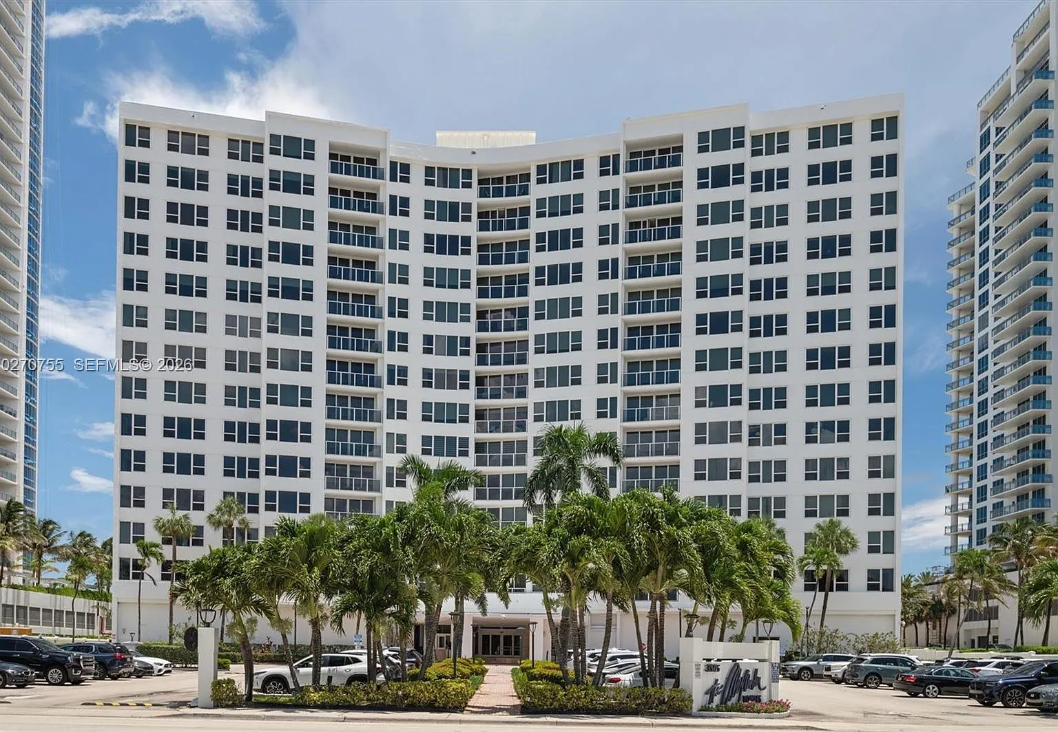 Alexander Towers — Photo 1