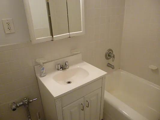 Rented by JK Dansar Corp | media 9