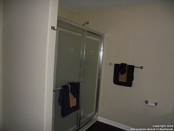 5th image of 302 S San Eduardo Ave
