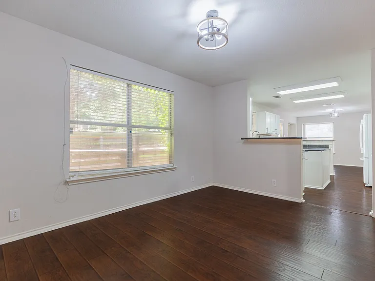 3604 Meade St — Photo 9