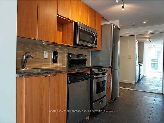 5th image of 11 Brunel Ct #2605