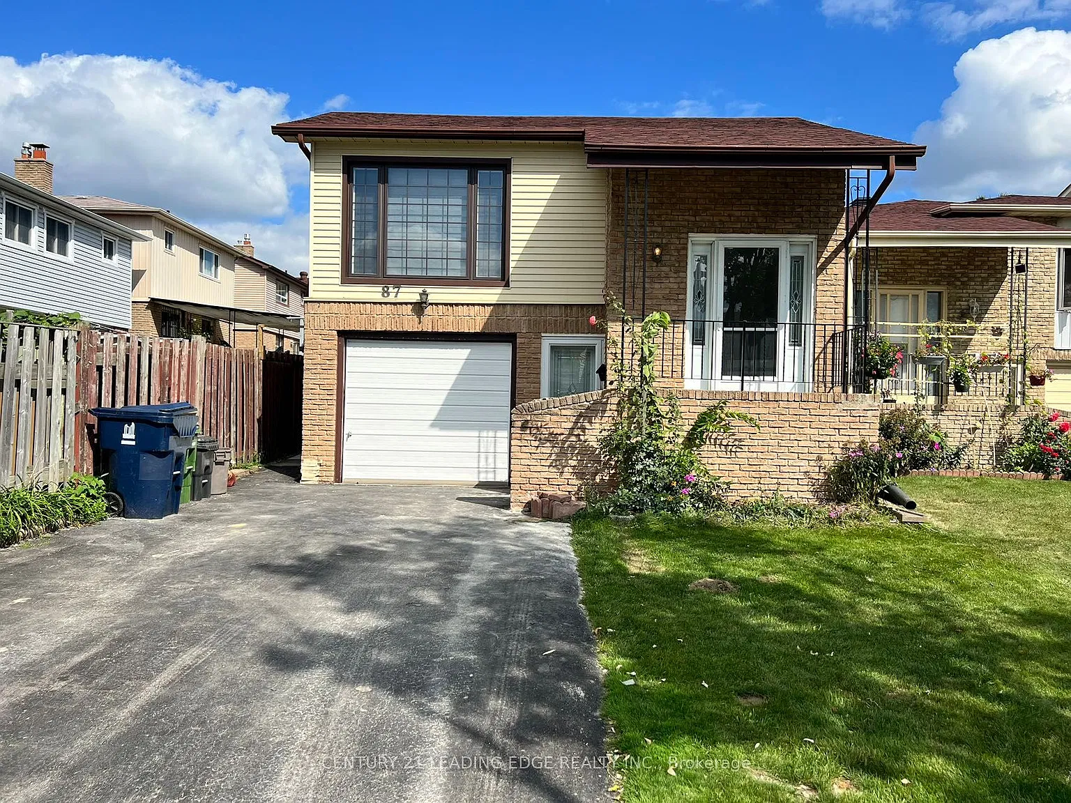 3 bed, $3,000 — Photo 1