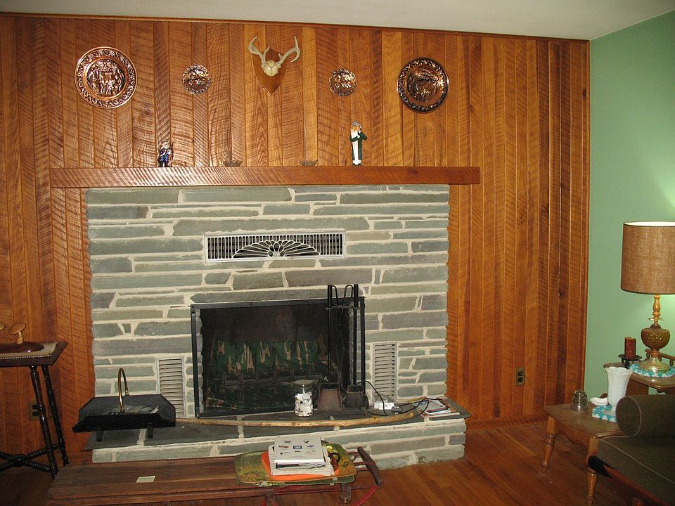 2nd image of 66 Rocktown Lambertville Rd