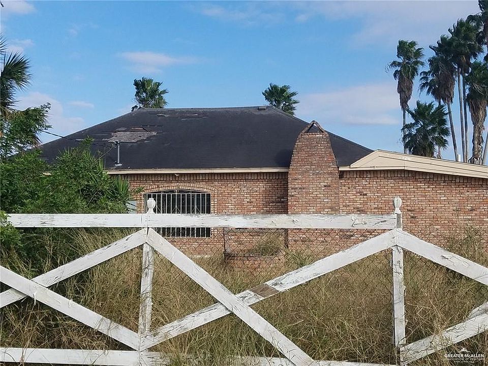 2nd image of 18723 Parker Rd
