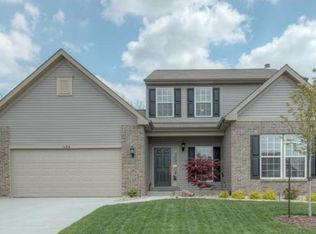 1124 Crystal Creek Pkwy, Wentzville, MO 63385