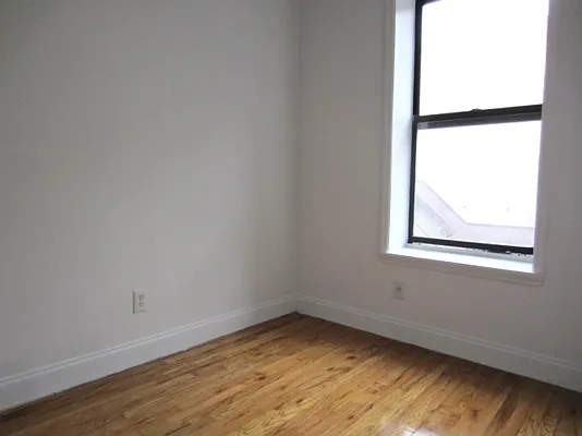 Rented by Bohemia Realty Group | media 17