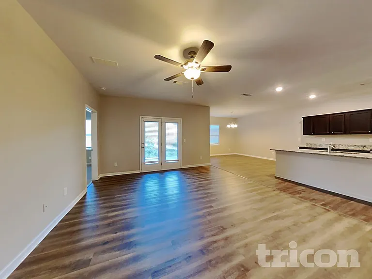 180 Bowen Way — Photo 3