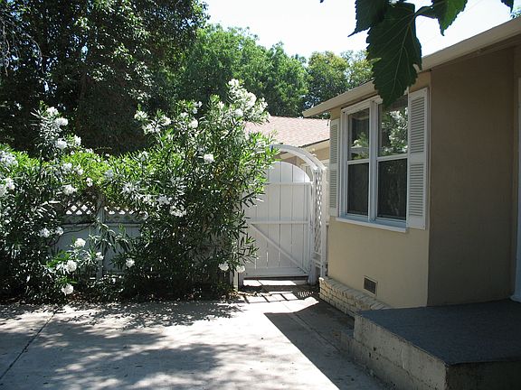 locking front gate