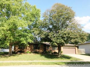 3104 Principia Dr, Springfield, IL 62704