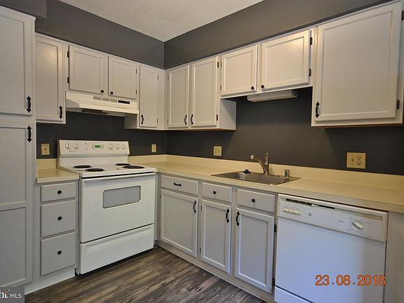 3rd image of 5109 Dominion Dr