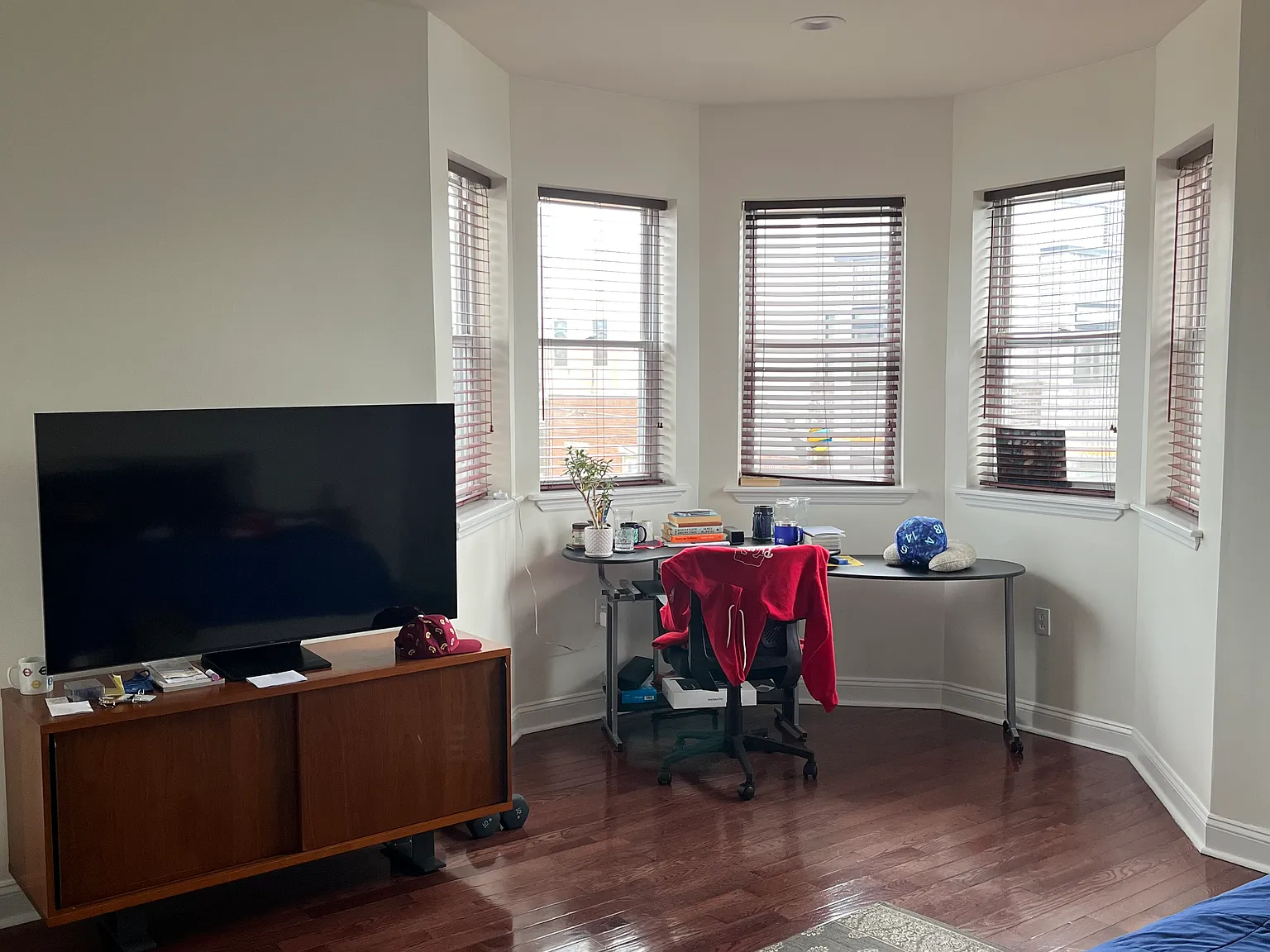 1 bed, 2232 sqft, $1,000 — Photo 1