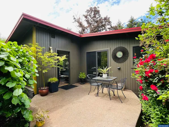 32642 Peoria Rd SW, Albany, OR 97321