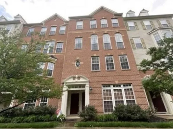 8507 Hallie Rose Pl, Alexandria, VA 22309