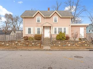 94 Ordway St, Pawtucket, RI 02861