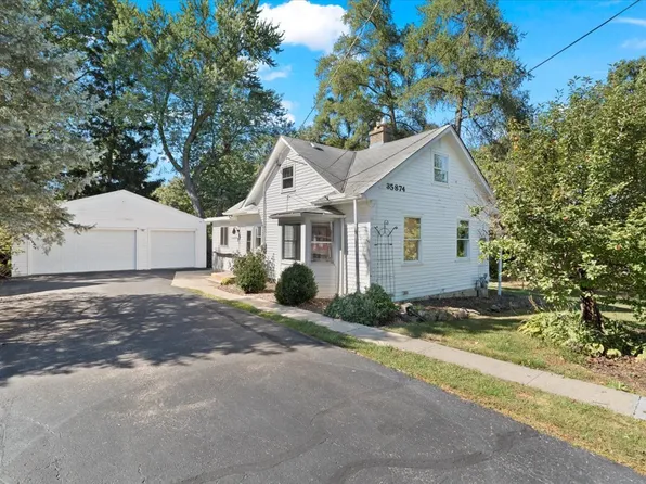 35874 N Hillside Ave, Round Lake, IL 60073