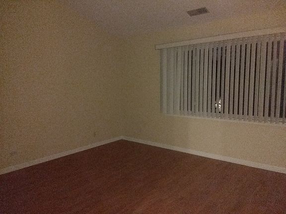 2nd image of 3074 Kentshire Cir