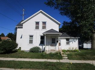 1301 S 19th St, Manitowoc, WI 54220