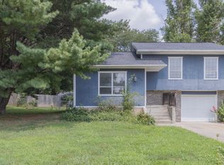 1850 W Amos Dr, Columbia, MO 65203