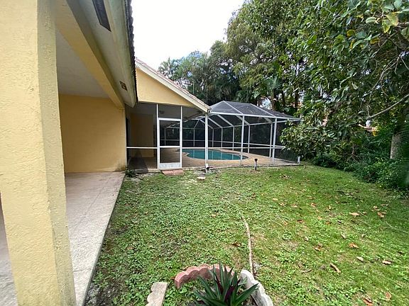 2nd image of 4843 NW 66th Ave