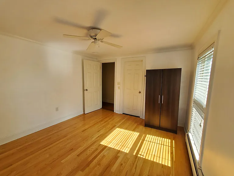 537 Islington St #2 — Photo 12