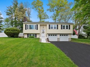 6 Seneca Dr, Nashua, NH 03062