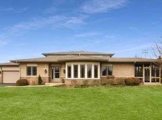 20486 Fallingwater Cir, Frankfort, IL 60423