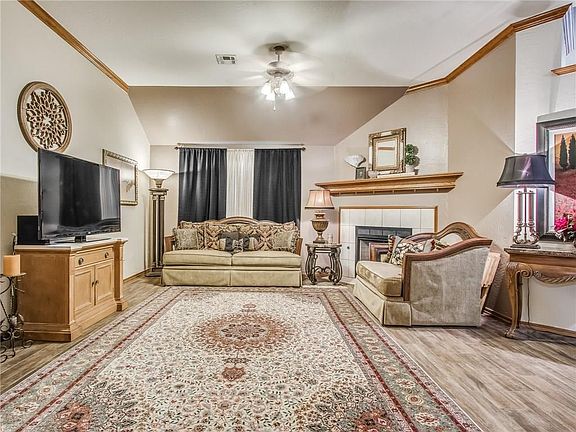 5th image of 916 Black Jack Ln