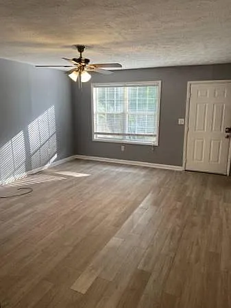 2 bed, 1.5 bath, $1,350 — Photo 3
