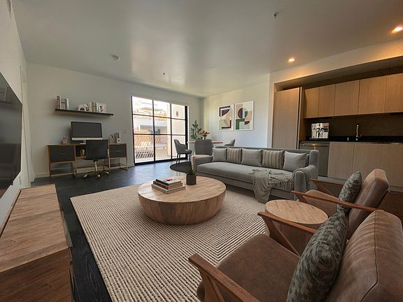 2nd image of 5800 W Harold Way #3fe87f9c5
