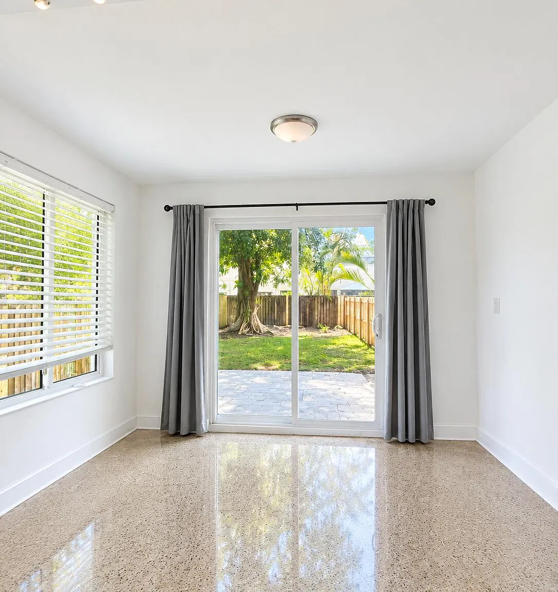 2 bed, 1.0 bath, 1615 sqft, $2,300 — Photo 4
