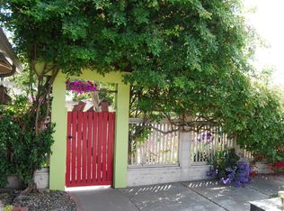 838 Larkin St, Salinas, CA 93907