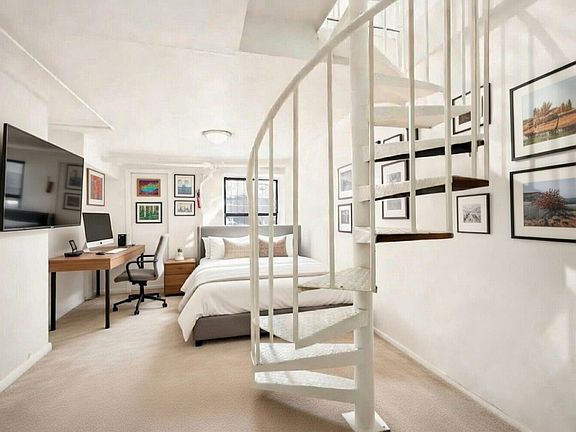5th image of 323A E 89th St APT 1RE