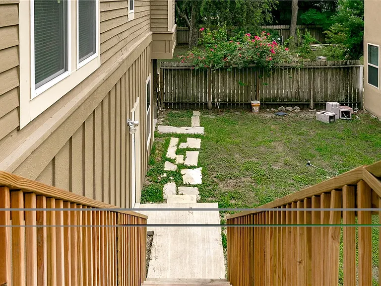 1005 Furman Ave #2 — Photo 12
