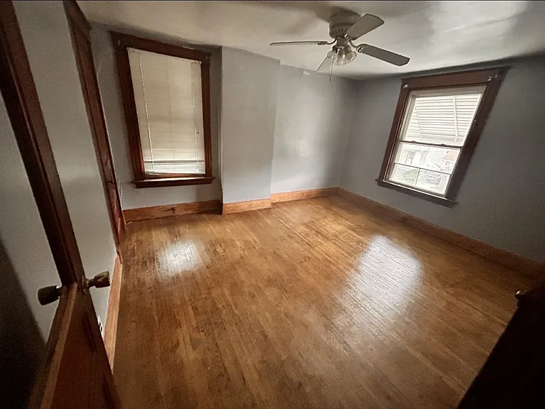 3480 Vine St — Photo 6