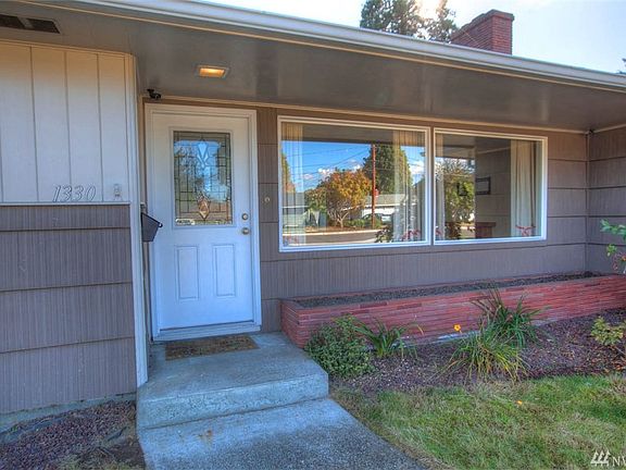 5th image of 1330 24th St SE